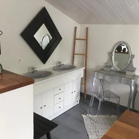 D Hotes Les Trois Chateaux 3* Notre-Dame-de-Riez