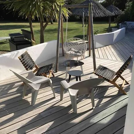 D Hotes Les Trois Chateaux Frühstückspension