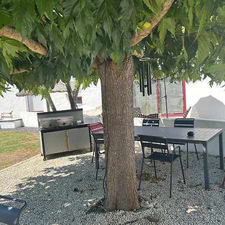 D Hotes Les Trois Chateaux Frühstückspension