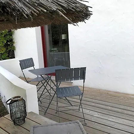 D Hotes Les Trois Chateaux Piscine Interieure Chauffee 3*