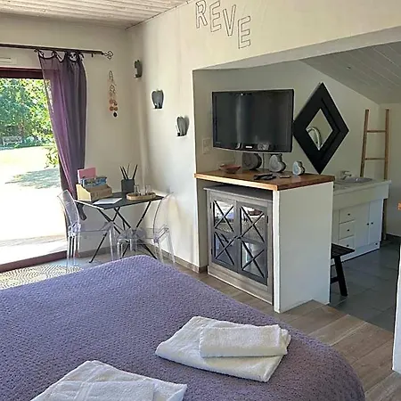 D Hotes Les Trois Chateaux Piscine Interieure Chauffee 3* Notre-Dame-de-Riez