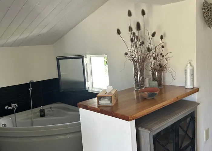 Bed & Breakfast D Hotes Les Trois Chateaux