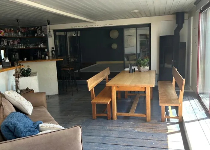 D Hotes Les Trois Chateaux Bed & Breakfast